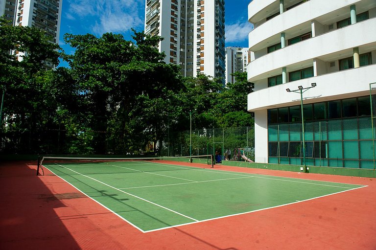 Suíte Dupla com Varanda e Vista Mar