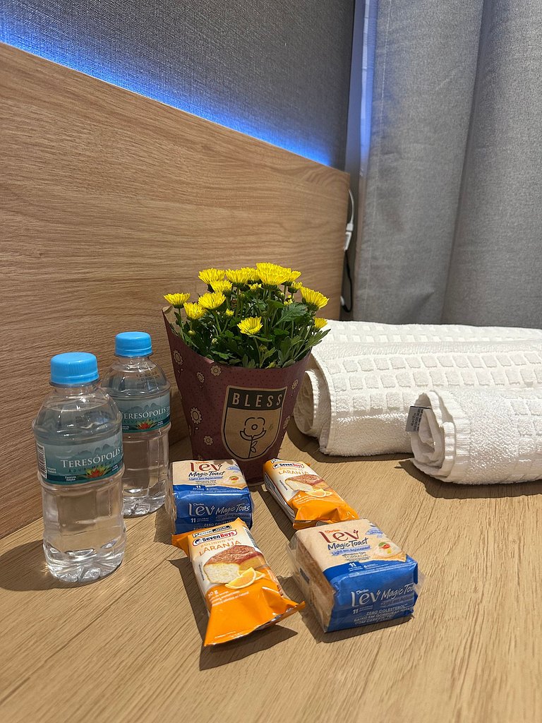 Suíte com Varanda e Vista Mar