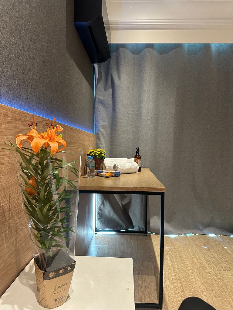 Suíte com Varanda e Vista Mar