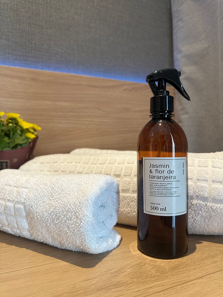 Suíte com Varanda e Vista Mar