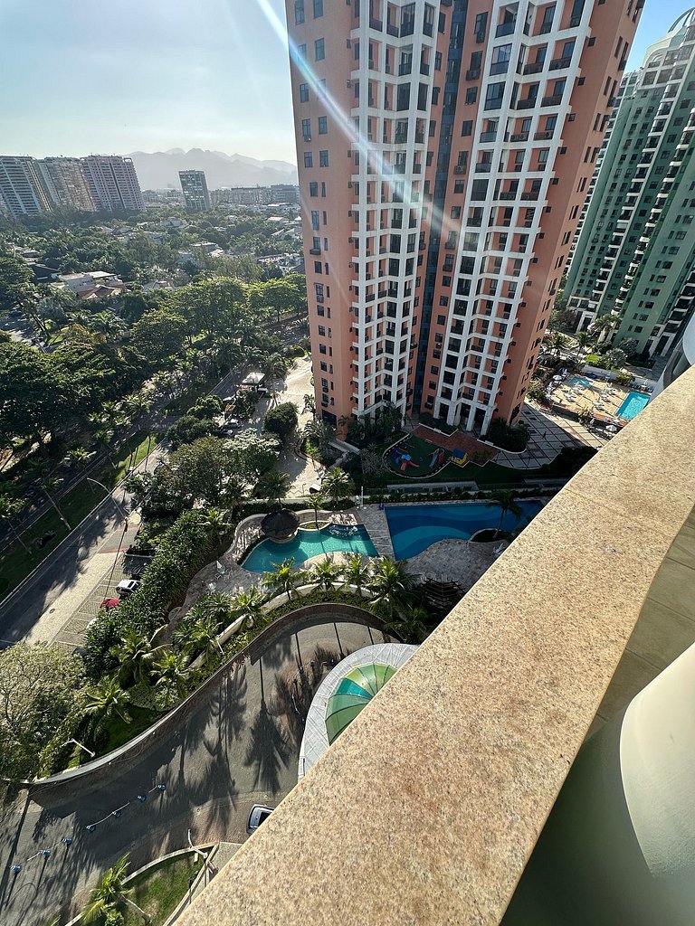 Suíte com Varanda e Vista Mar